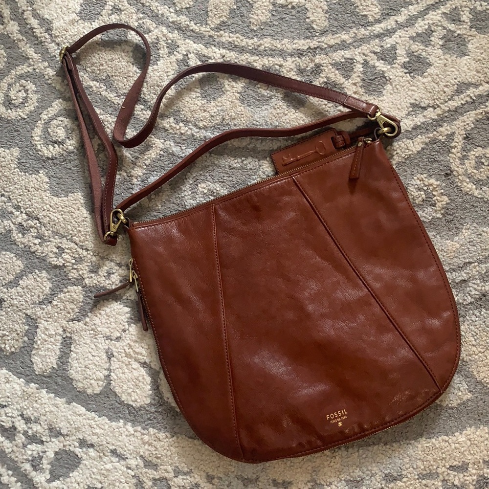 Fossil crossbody extendable brown bag